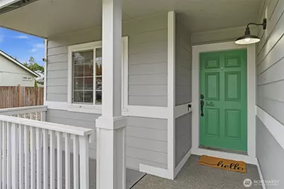 17814 37th Avenue E, Tacoma, WA 98446 - Photo 3