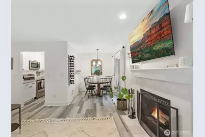 455 Newport Way NW #302, Issaquah, WA 98027 - Photo 7