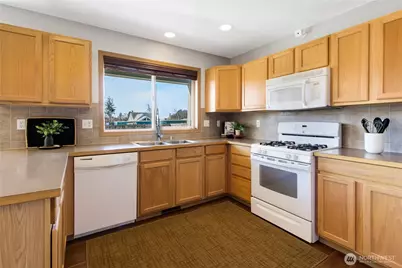 341 Franklin St, Buckley, WA 98321 - Photo 9