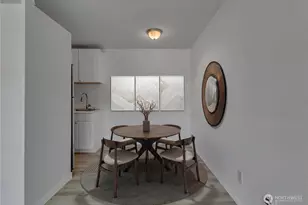 2524 Boyer Ave E, Seattle, WA 98102 - Photo 13