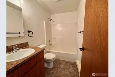 1125 N 13th Street #D-16, Shelton, WA 98584 - Photo 11