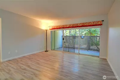 4807 180th Street SW #E105, Lynnwood, WA 98037 - Photo 5