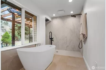 20511 Greening Road, Bothell, WA 98012 - Photo 23