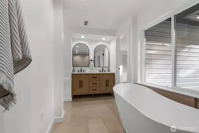 20511 Greening Road, Bothell, WA 98012 - Photo 25