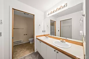 4020 S 222nd Pl, Kent, WA 98032 - Photo 23