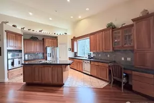 255 Astro Dr, Kelso, WA 98626 - Photo 11