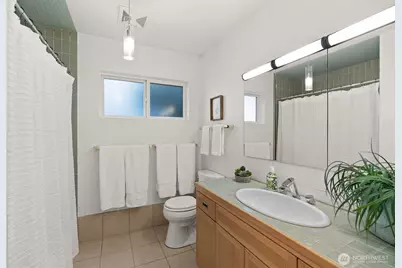 15233 22nd Avenue SW, Burien, WA 98166 - Photo 15