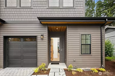 16656 NE 12th Street, Bellevue, WA 98008 - Photo 1