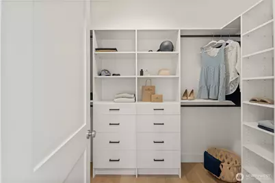 16656 NE 12th Street, Bellevue, WA 98008 - Photo 17