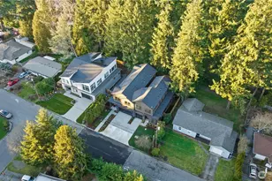 16656 NE 12th St, Bellevue, WA 98008 - Photo 31