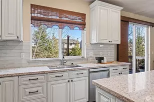 278 Vashon Pl NE, Renton, WA 98059 - Photo 9