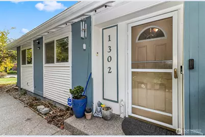 1302 Pine Avenue, Snohomish, WA 98290 - Photo 1