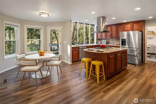 3233 241st Ave SE, Sammamish, WA 98029 - Photo 11