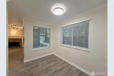 4316 W Lake Sammamish Parkway SE #H104, Issaquah, WA 98027 - Photo 5