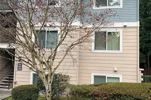 4316 W Lake Sammamish Pkwy SE, Issaquah, WA 98027 - Photo 1