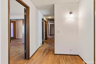 18111 SE 147th Street, Renton, WA 98059 - Photo 11