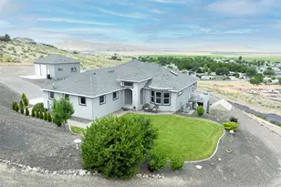 5880 W 58th Ave, West Richland, WA 99353 - Photo 7