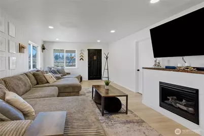 23724 SE 436th Street, Enumclaw, WA 98022 - Photo 3