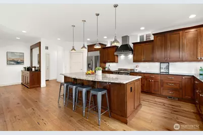 9026 NE 127th Place, Kirkland, WA 98034 - Photo 9