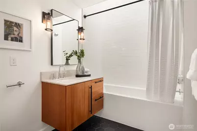 3350 58th Avenue SW, Seattle, WA 98116 - Photo 23