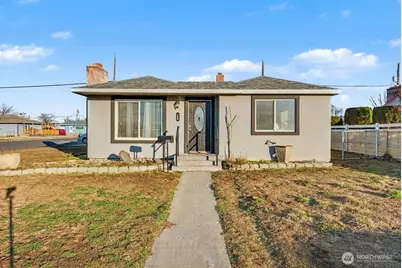 160 G Street NE, Ephrata, WA 98823 - Photo 1