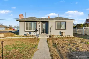 160 G St NE, Ephrata, WA 98823 - Photo 1