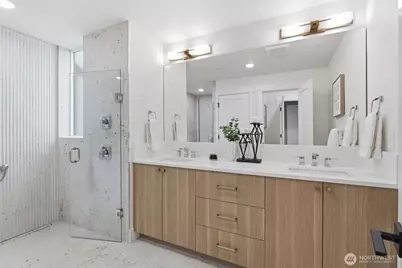 2016 Fairview Avenue E #D, Seattle, WA 98102 - Photo 17