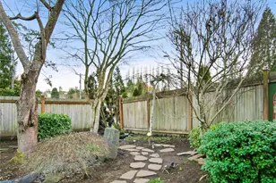 9240 Sand Point Way NE, Seattle, WA 98115 - Photo 29