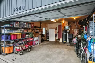 9240 Sand Point Way NE, Seattle, WA 98115 - Photo 39