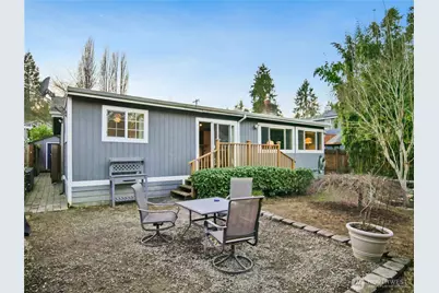 9240 Sand Point Way NE, Seattle, WA 98115 - Photo 37