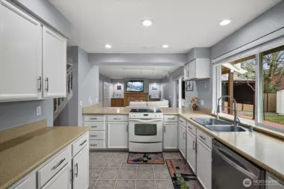 27928 122nd Place SE, Kent, WA 98030 - Photo 9