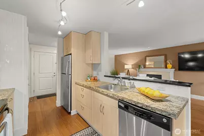 22910 90th Avenue W #E205, Edmonds, WA 98026 - Photo 11