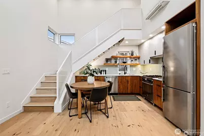 8605 5th Avenue NE #B, Seattle, WA 98115 - Photo 11