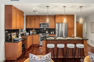 10610 NE 9th Pl, Bellevue, WA 98004 - Photo 15