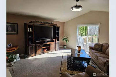 7218 39th Place NE, Marysville, WA 98270 - Photo 11