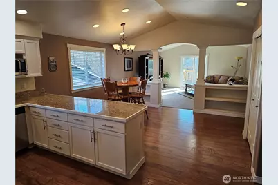 7218 39th Place NE, Marysville, WA 98270 - Photo 7