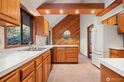 413 Viewcrest Road, Bellingham, WA 98229 - Photo 9