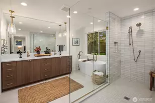 13662 NE 101st St, Kirkland, WA 98033 - Photo 17