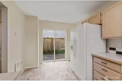 209 S Cedar Street, Buckley, WA 98321 - Photo 11