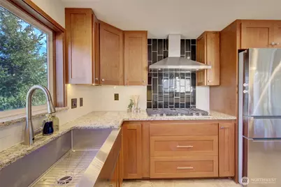 1225 Madison Street, Everett, WA 98203 - Photo 13