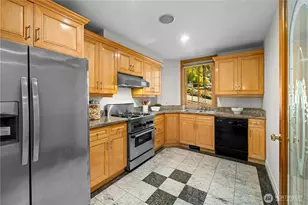 6529 161st Pl SE, Bellevue, WA 98006 - Photo 11