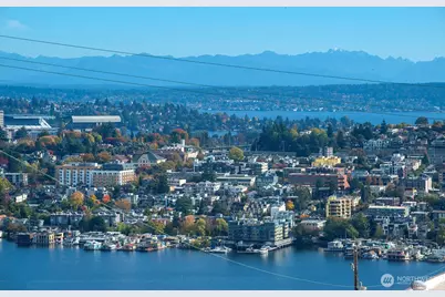 467 Newton Street #402, Seattle, WA 98109 - Photo 35