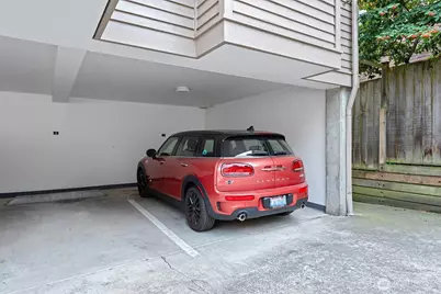 467 Newton Street #402, Seattle, WA 98109 - Photo 37