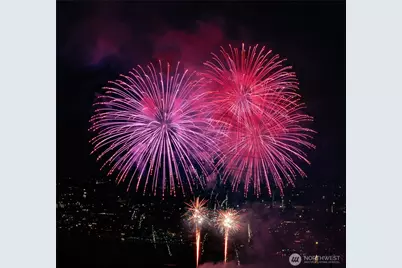 467 Newton Street #402, Seattle, WA 98109 - Photo 9