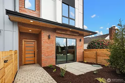 8018 24th Avenue NW, Seattle, WA 98117 - Photo 3