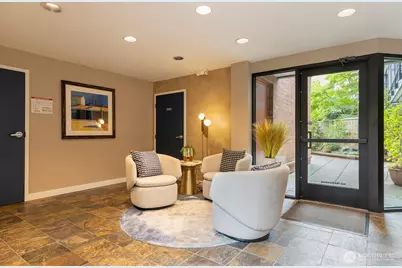 275 W Roy Street #109, Seattle, WA 98119 - Photo 21