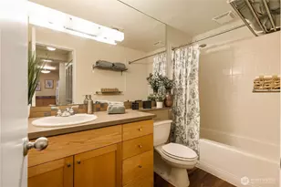 275 W Roy St, Seattle, WA 98119 - Photo 19