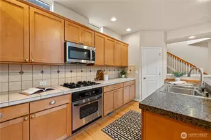 2127 NW Far Country Ln, Issaquah, WA 98027 - Photo 13