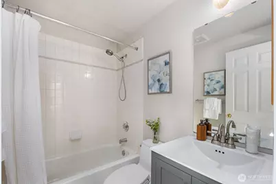 5121 27th Avenue NE, Seattle, WA 98105 - Photo 7