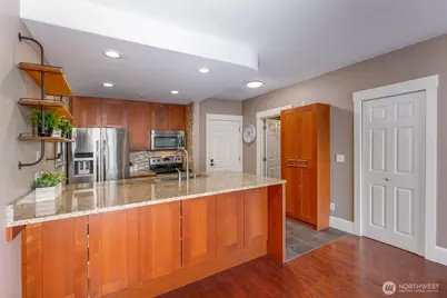3221 SW Avalon Way #201, Seattle, WA 98126 - Photo 7